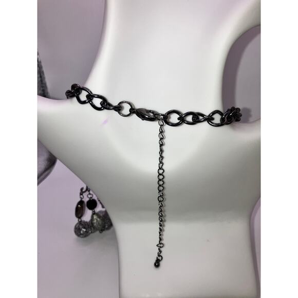 3 Tier Sparkly Silver-Tone, Gray & Clear Beaded Chain 24.5" Necklace! - Picture 9 of 11